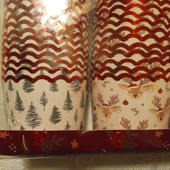 🆕 ktchn Printed Paper Party Cups, 75 Piece Set, Christmas - Picture 2 of 8